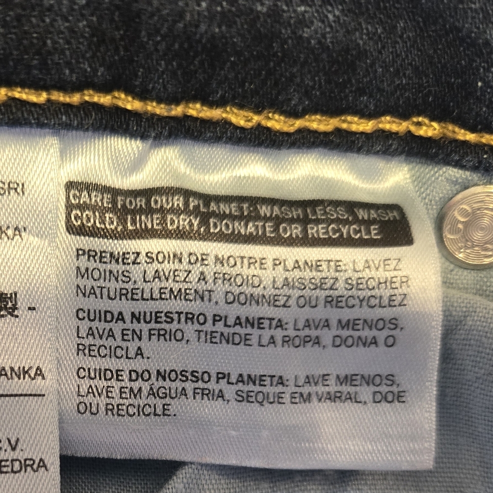 LEVI'S Women's Boyfriend Jeans Size 30 - Picture 4 of 7